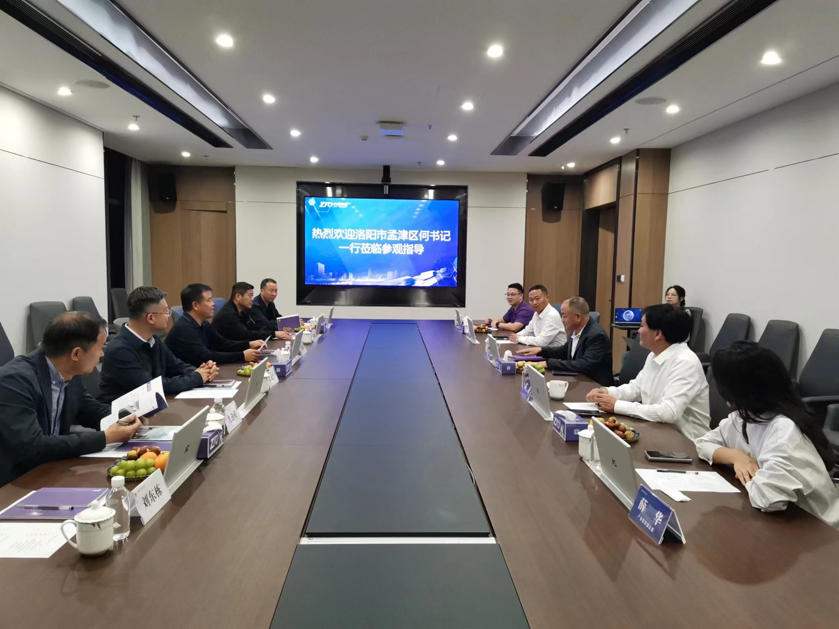 1698648165035051374.jpg 1698648165035051374.jpg